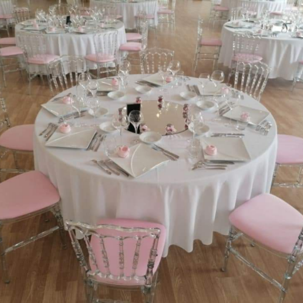 Location table ronde 2m (10 à 12 personnes)