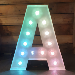 Location Grandes Lettres lumineuses de A à Z - Hauteur 1 m - Multicolore RGB