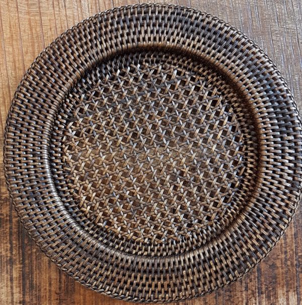 Location sous-assiette en rotin antique