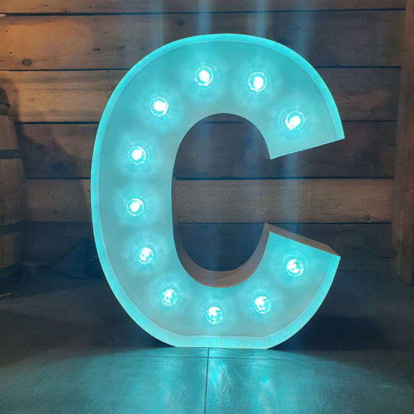 Location Grandes Lettres lumineuses de A à Z - Hauteur 1 m - Multicolore RGB