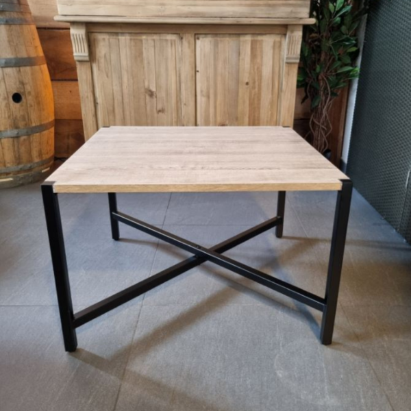 Table basse en métal PIKO - Noir