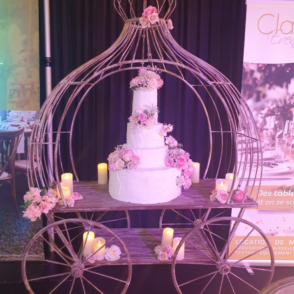 Location Carrosse en métal effet bois H224cm