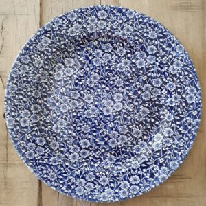 Location assiette plate vintage -VICTORIA Bleue D30.5cm