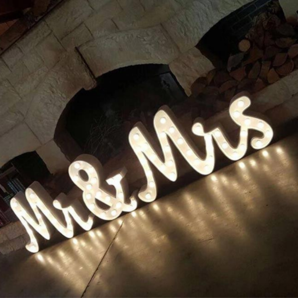 3-3 Location Grandes Lettres "Mr & Mrs" lumineuses H 1,20 m - nouvelle génération
