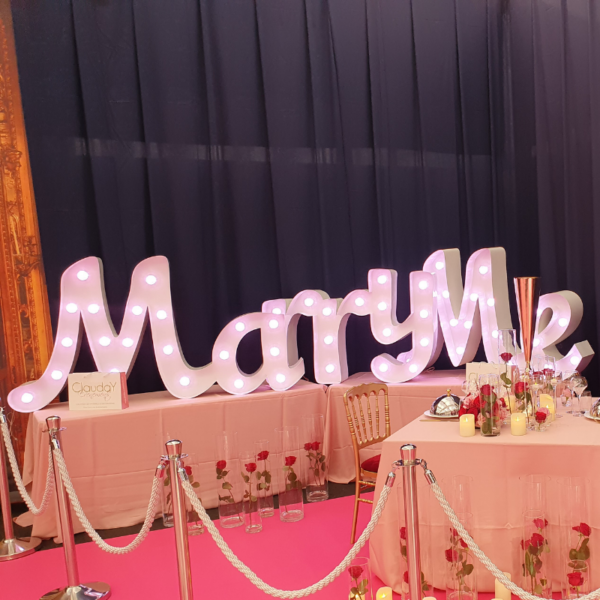 Location Grandes Lettres "Marry Me" lumineuses H 1,20 m - nouvelle génération