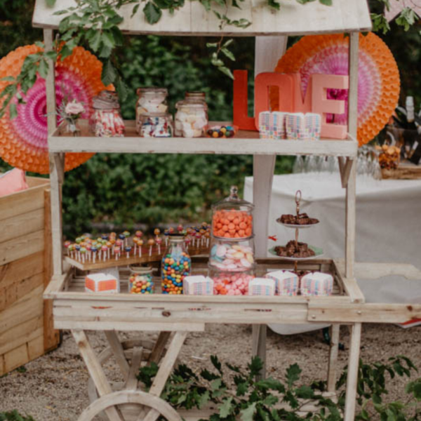 Location chariot candy bar en bois brut