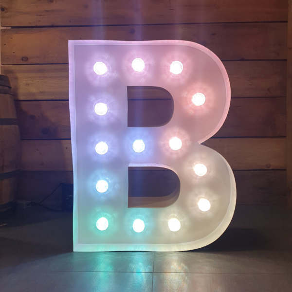 Location Grandes Lettres lumineuses de A à Z - hauteur 1 m - multicolore RGB