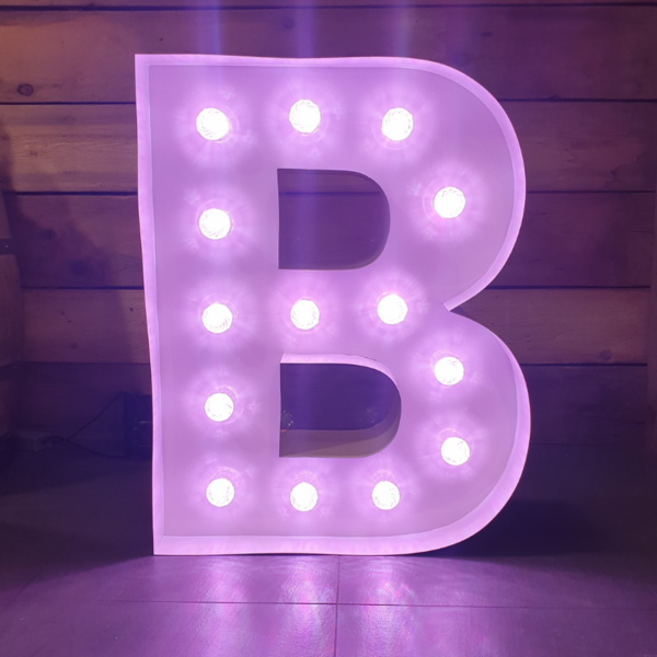 Location Grandes Lettres lumineuses de A à Z - hauteur 1 m - multicolore RGB