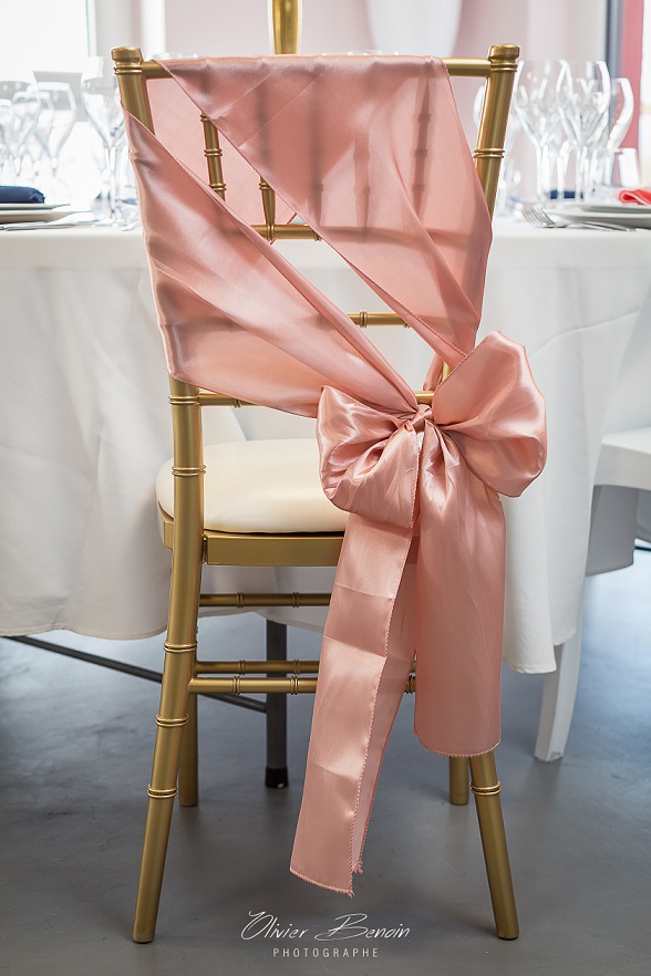 Location chaise Chivari dorée