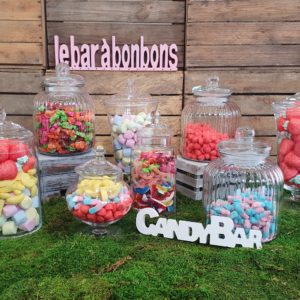 Lot de 7 bonbonnières