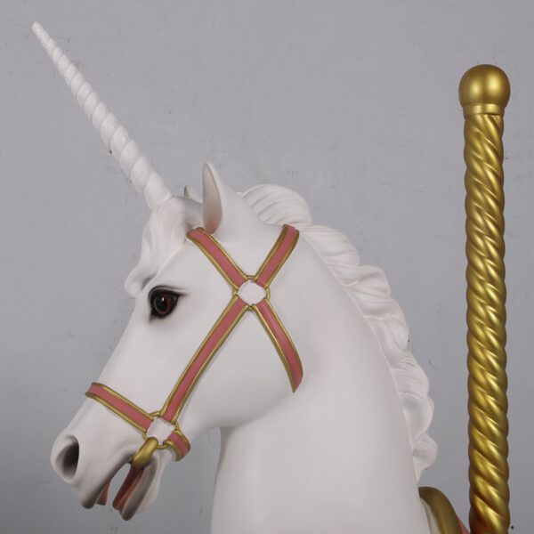Location Cheval de carrousel licorne rose