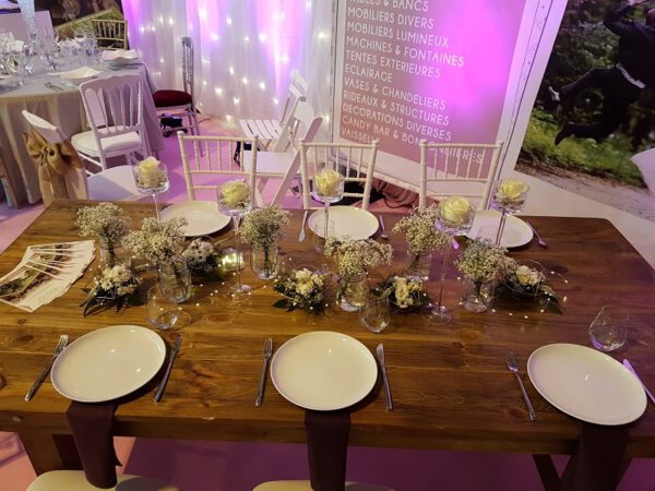 Location table en bois héritage