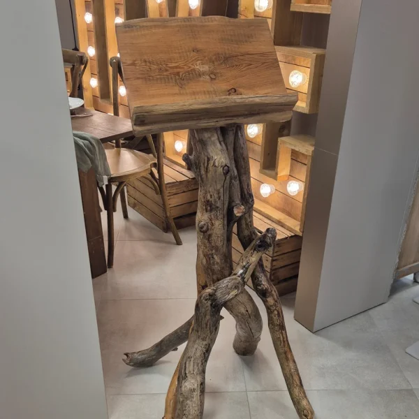 Pupitre en bois blanc- BOHO (design carré)