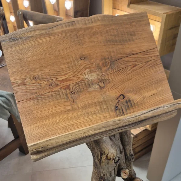 Pupitre en bois blanc- BOHO (design carré)