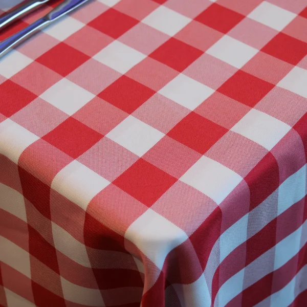 Nappe rectangle en tissus- 175*280cm -VICHY ROUGE Nappe rectangle en tissus- 175*280cm -VICHY ROUGE