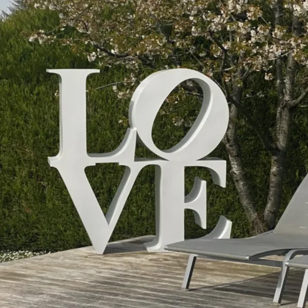 Grand Love blanc superposé en métal H150cm